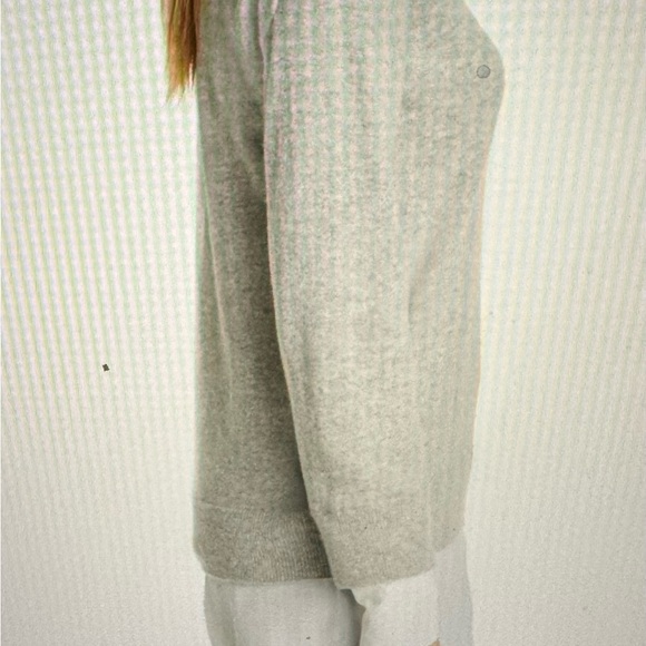 Veronica Beard Brami Mixed Media Layered Look Wool & Cashmere Sweater - Picture 11 of 12